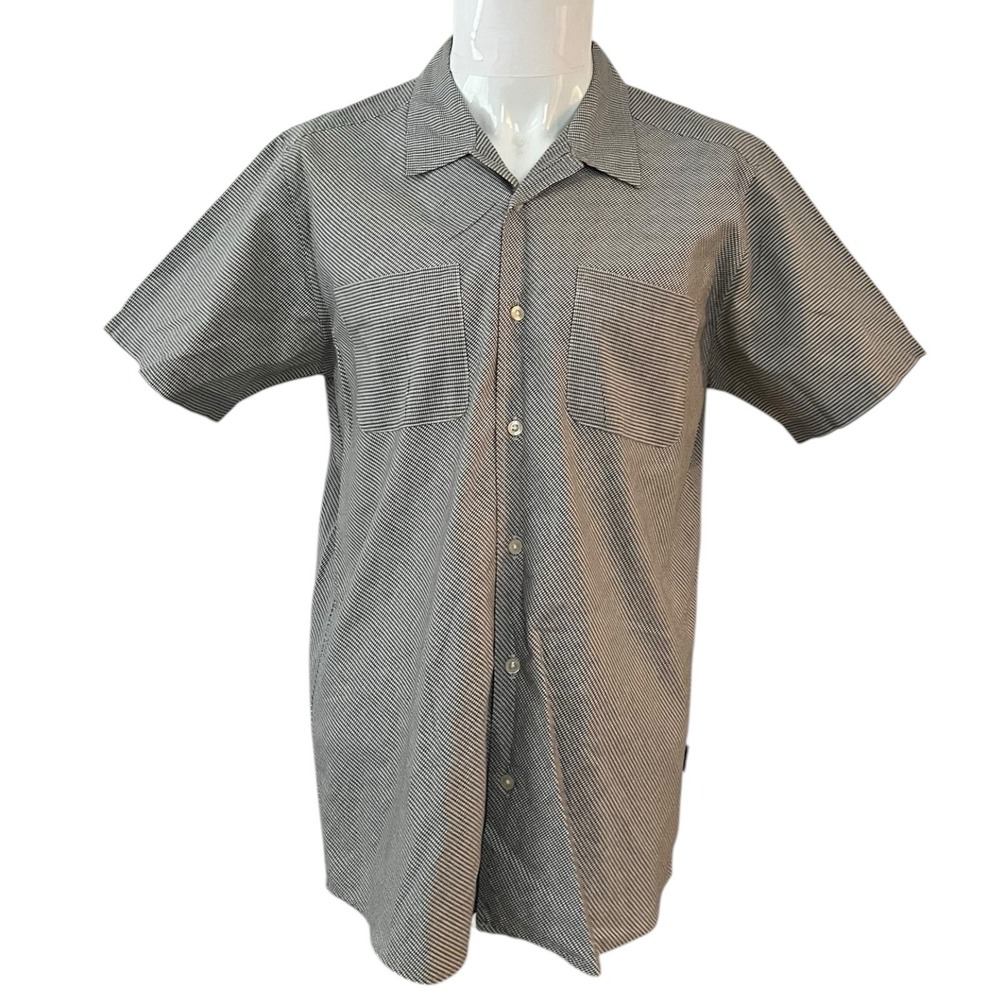 Patagonia Go-To Lightweight Button Down Shirt Men Size Medium Grey Checkered